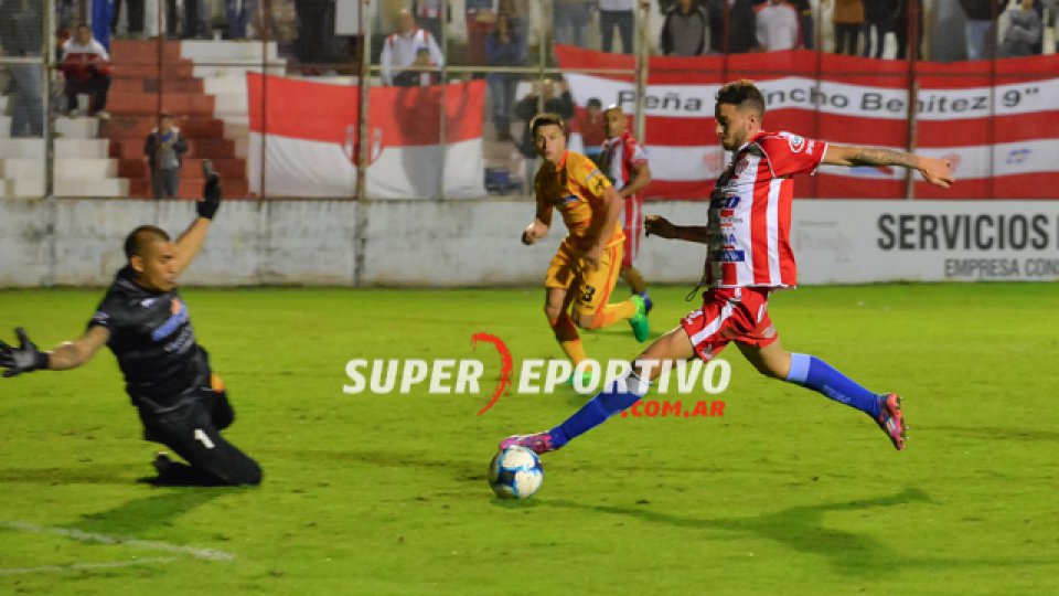vEl Gato llegó a los once partidos sin poder sumar de a tres en el campeonato.