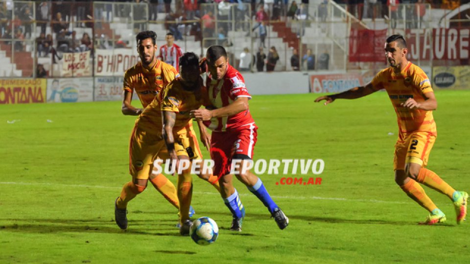 El Gato llegó a los once partidos sin poder sumar de a tres en el campeonato.