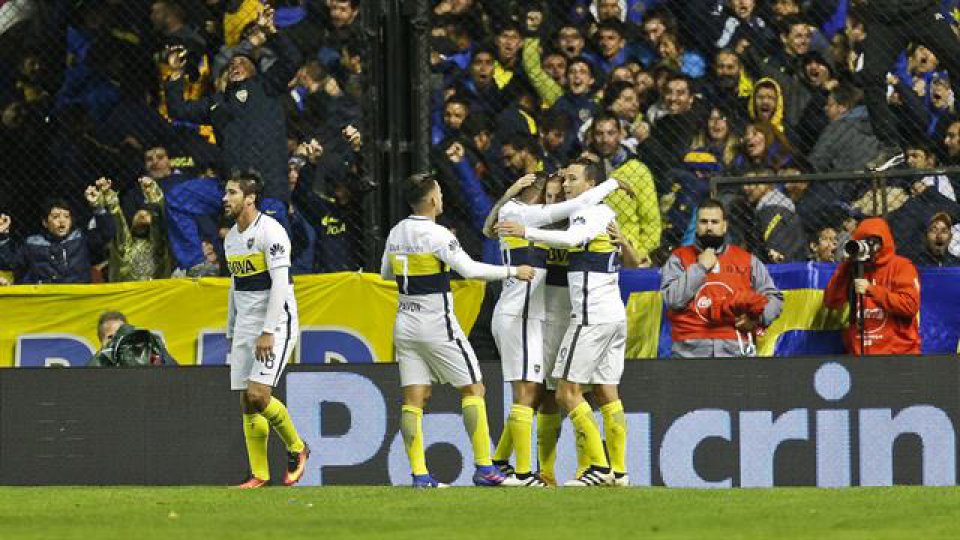 Boca se recuperó del superclásico con un triunfo ante Newell's.