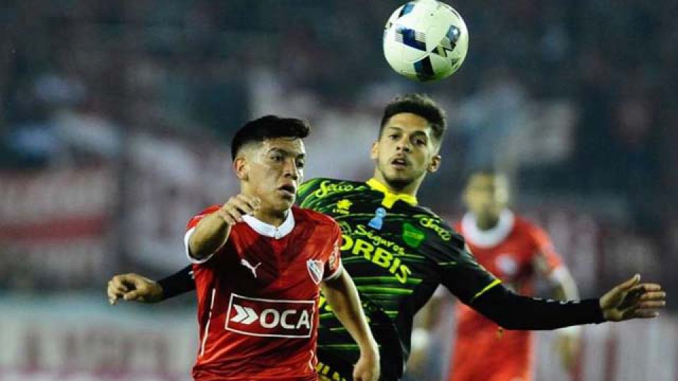 Independiente y Defensa se pondrán al día en el torneo de Primera División.