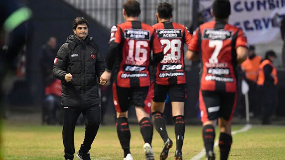 Patronato viene de superar a Quilmes.