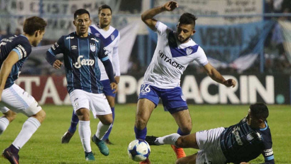 el Decano y el Fortín no se sacaron ventaja en Tucumán.