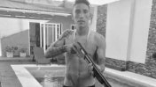 Escándalo por una foto de Ricardo Centurión con un arma, que explotó en redes sociales