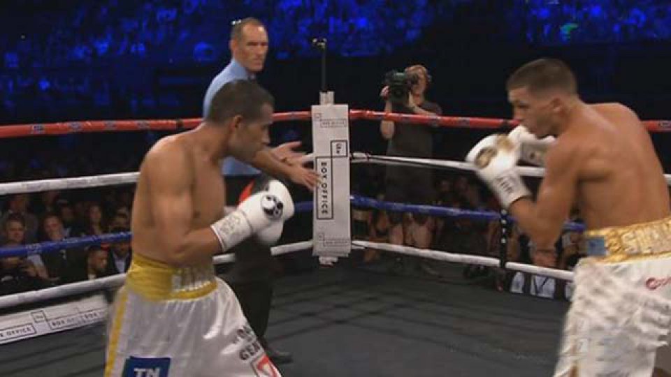 Yoni llegó al récord de 41 triunfos (22 por la vía rápida), 5 caídas y 1 empate.