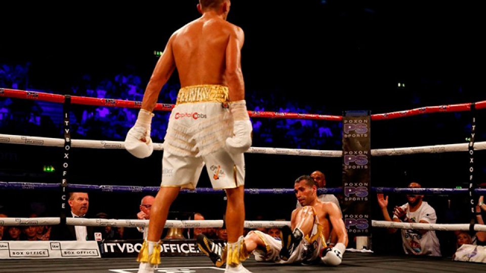 Yoni llegó al récord de 41 triunfos (22 por la vía rápida), 5 caídas y 1 empate.