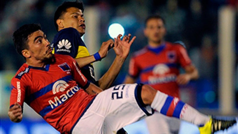 Bruno Urribarri se convirtió en el nuevo refuerzo de Patronato. Bruno Urribarri se convirtió en el nuevo refuerzo de Patronato.