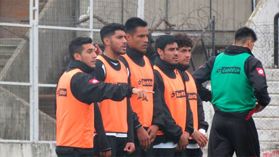 El Rojinegro juega su primer amistoso de pretemporada. (Foto: Prensa Patronato)