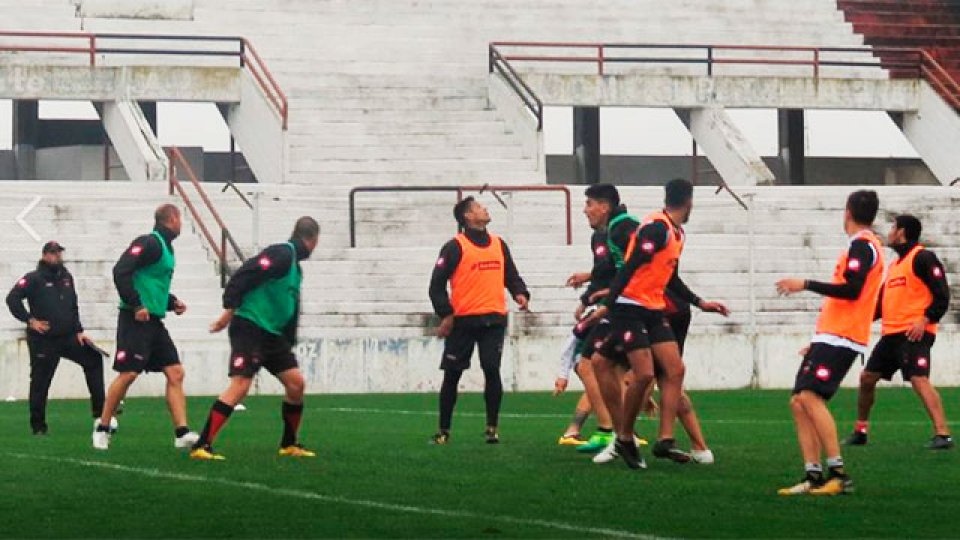 El Rojinegro juega su primer amistoso de pretemporada. (Foto: Prensa Patronato)