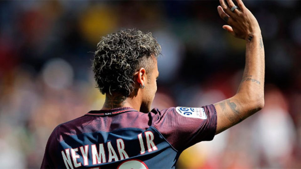 Neymar demandaría al Barcelona ante la FIFA.