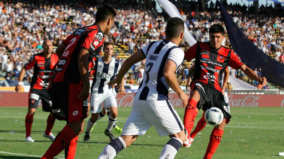 Patronato jugará dos partidos de la Superliga.