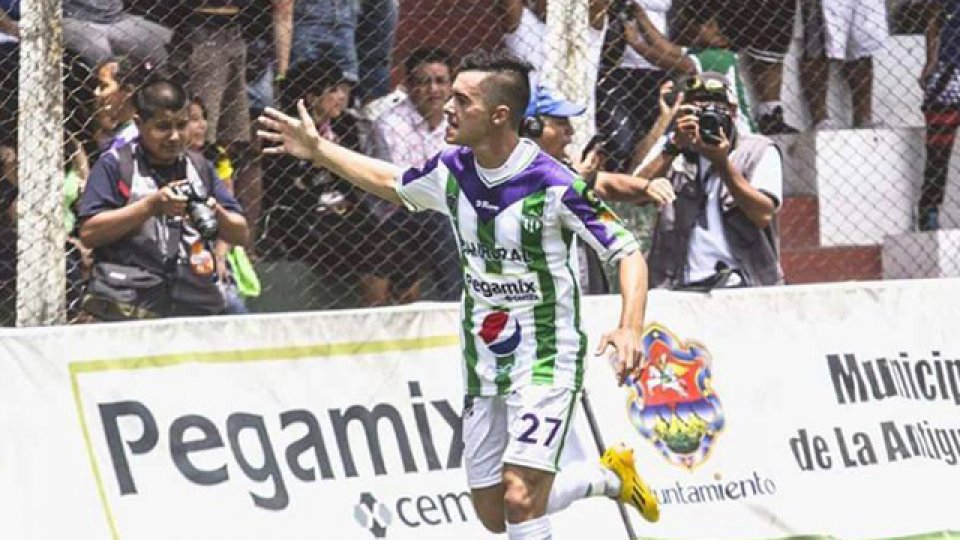 ARCHIVO 2016: Arsenio Castillo Campeón en Guatemala.