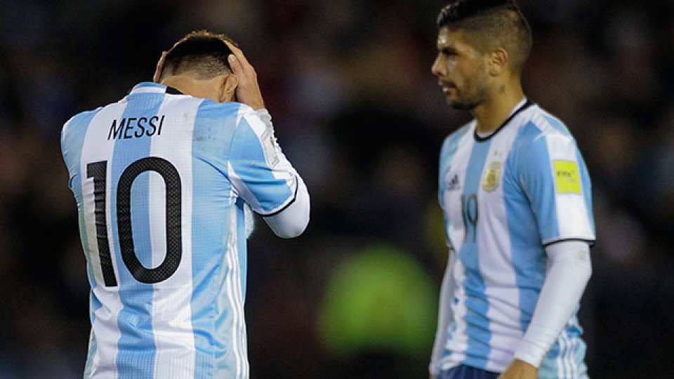 Argentina no pudo con Venezuela y sigue en zona de repechaje.