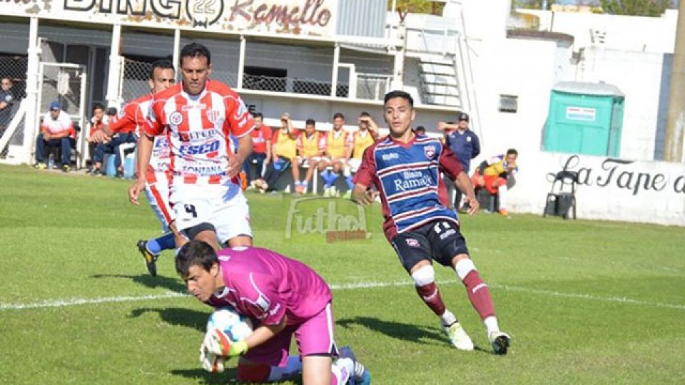 Atlético Paraná va por su primera victoria en el Torneo Federal A.