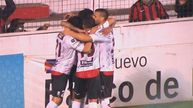 Patronato lucha por no descender pero acecha a River y Boca en lo alto de la Superliga