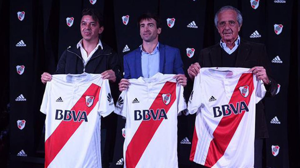 El nuevo diseño es un homenaje a La Máquina.