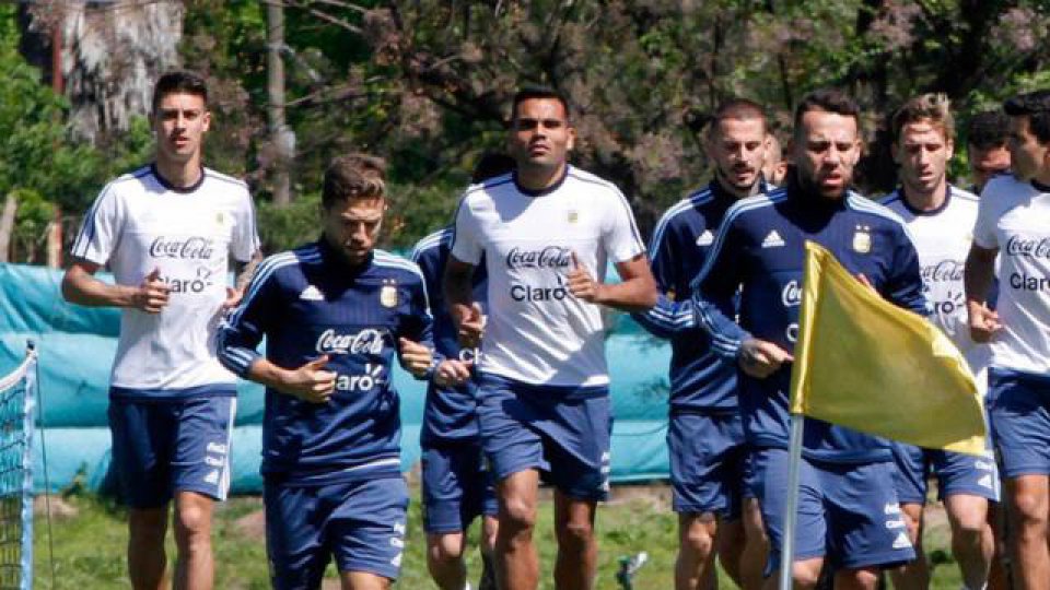 Luego de su día libre, los jugadores se pusieron a las órdenes de Sampaoli.