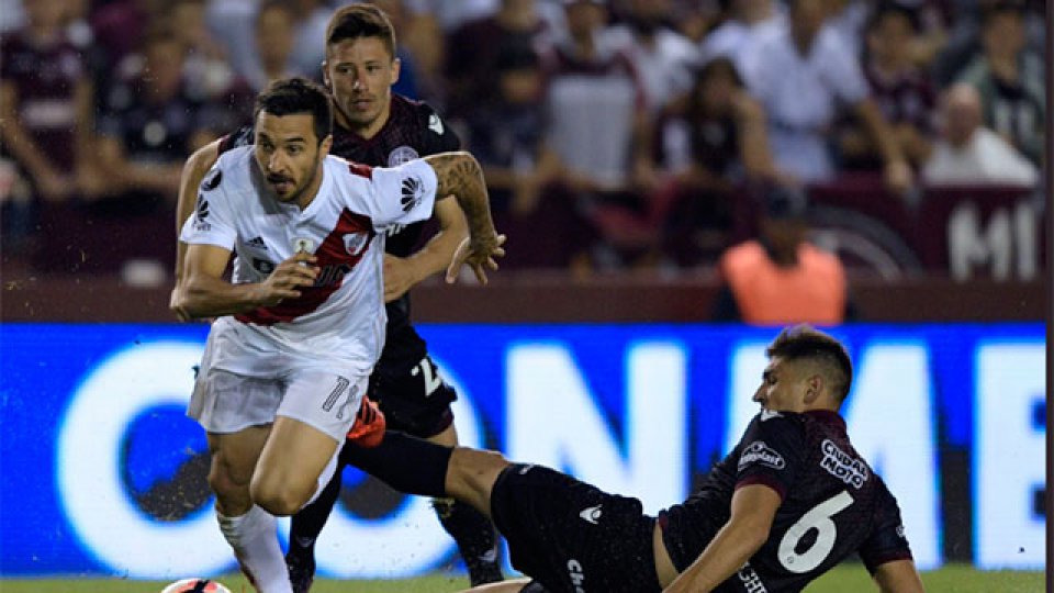 Lan&uacute;s lo dio vuelta un partido hist&oacute;rico ante River.