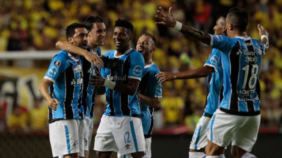 El equipo Gaúcho jugará la final con el Granate.