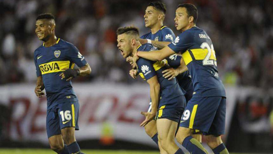 Boca le dio otro mazazo a River en el Monumental.