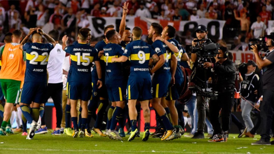 Boca le dio otro mazazo a River en el Monumental.