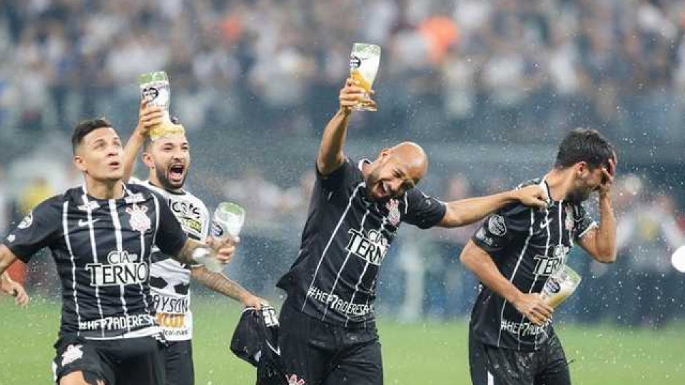 El Albinegro alcanzó su séptima Serie A de Brasil. (Foto: www.ole.com.ar)