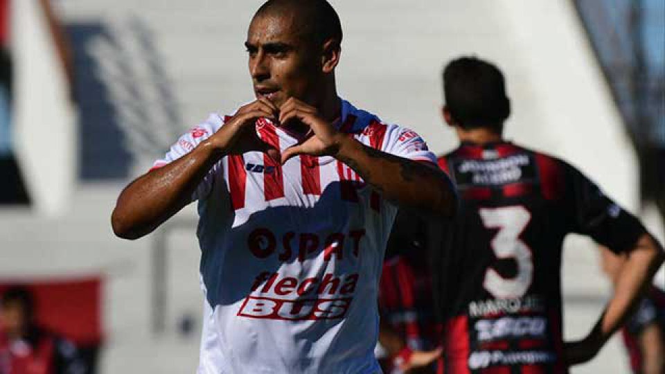 Unión derrotó a Patronato y es escolta. (Crédito foto: Olé)