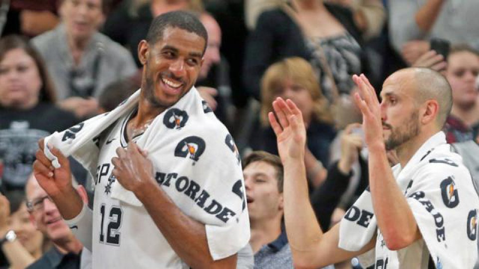 La leyenda de Manuel en la NBA se agiganta con cada partido de los Spurs. La leyenda de Manuel en la NBA se agiganta con cada partido de los Spurs.
