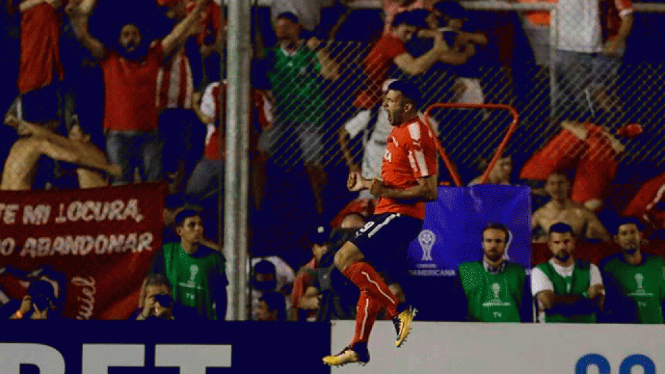 Independiente enfrenta a Gremio en la primera final de la Recopa Sudamericana.