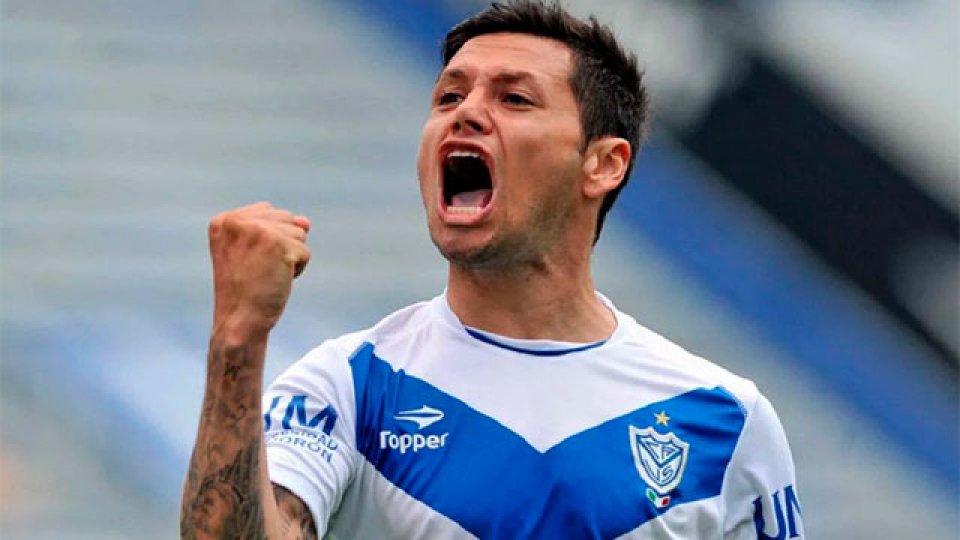 Vélez expulsó como socio a Mauro Zárate.