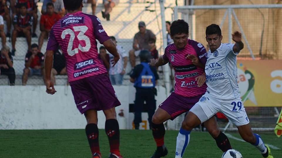 Patronato y Godoy Cruz terminaron iguales.