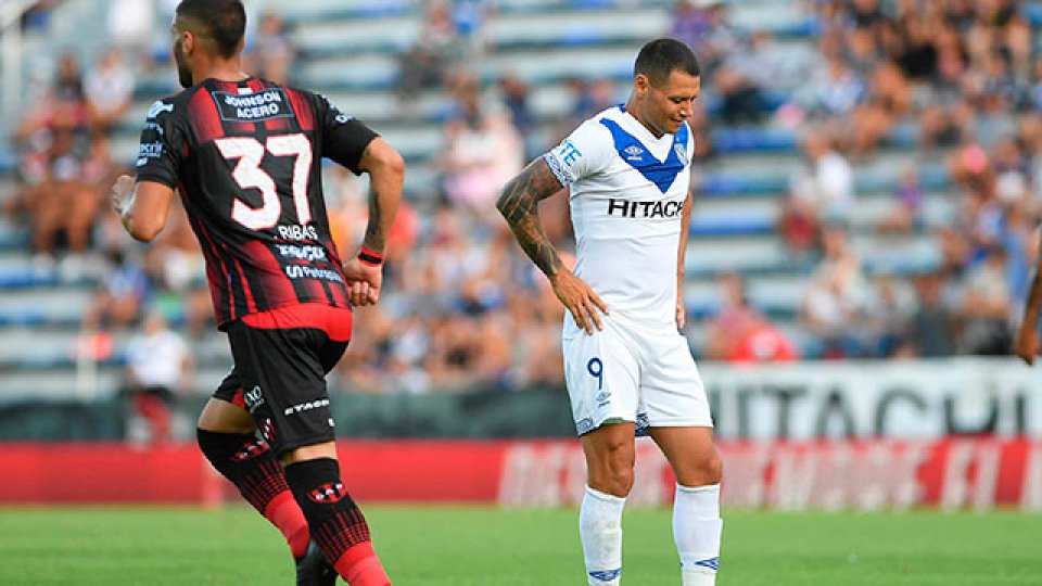 Patronato logr&oacute; un triunfazo ante V&eacute;lez en Liniers.