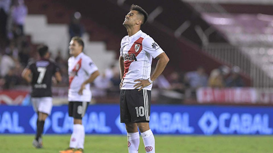 Lanús le ganó a River, que tuvo una muy floja actuación. Lanús le ganó a River, que tuvo una muy floja actuación.