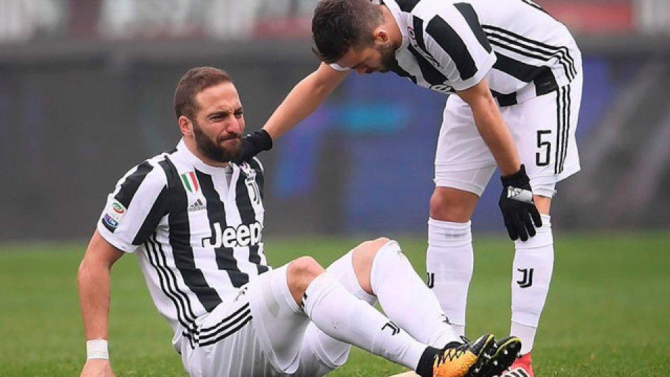 Gonzalo Higuaín no seguirá jugando en el multicampeón italiano.