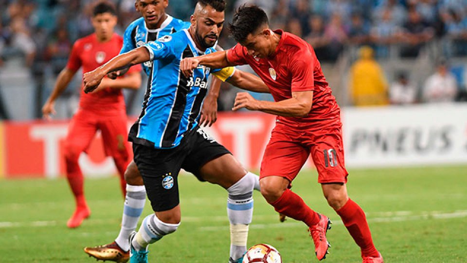 Independiente no pudo en los penales y Gremio se quedó con la Recopa.