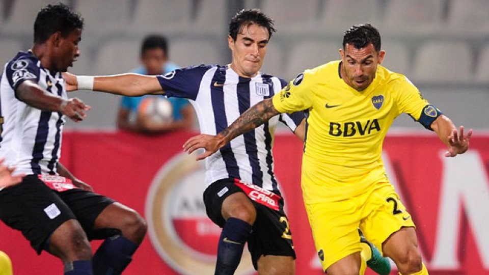 El Xeneize tuvo varias situaciones pero igualó sin goles en Perú.