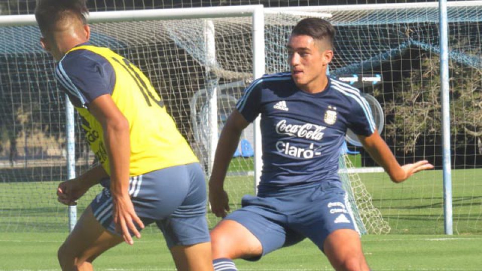 34 juveniles buscan su lugar en el seleccionado Sub 19 Albiceleste.