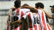 Atlético Paraná se aseguró la permanencia en el Federal A
