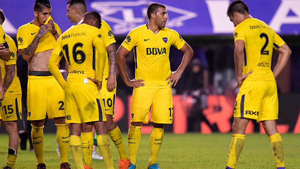 Defensa y Justicia sorprendió a Boca y lo superó 2 a 1 en la Bombonera.