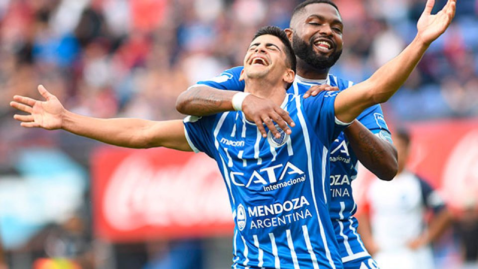 Godoy Cruz aplastó a San Lorenzo.