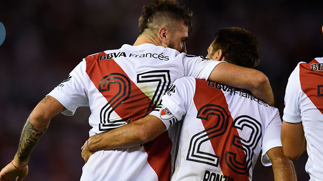 River venció a Emelec en El Monumental y es líder de su zona