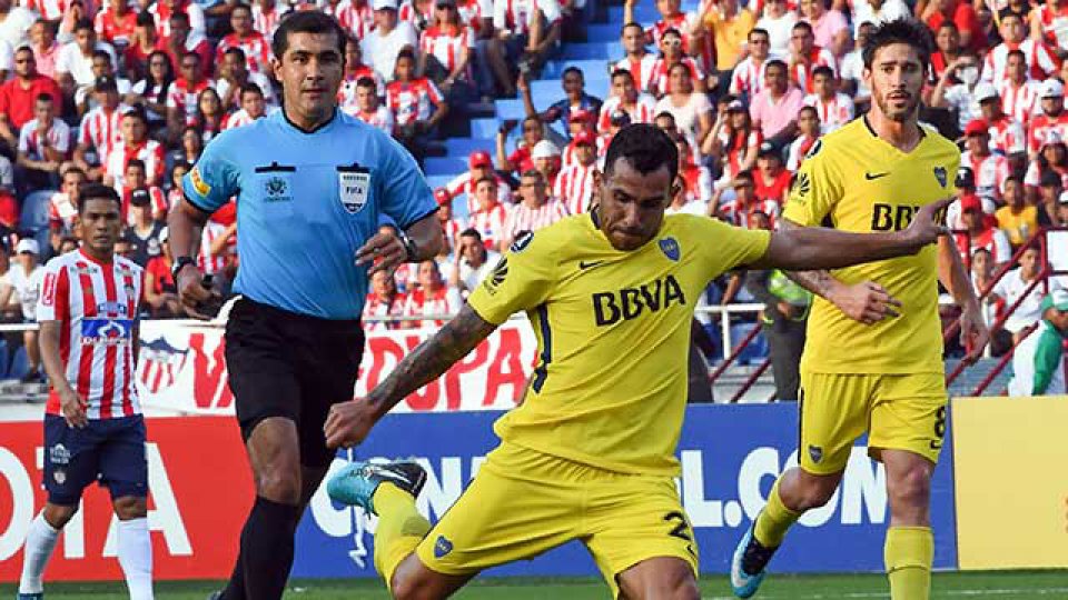 Boca empató ante Junior y sigue con chances en la Copa Libertadores.