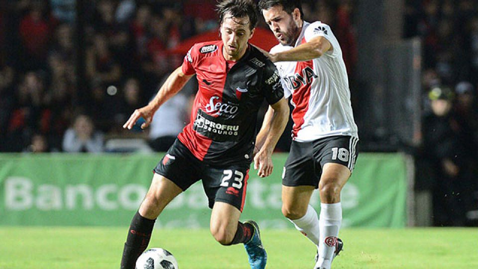 River igualó con Colón en Santa Fe y dejó pasar la chance copera.