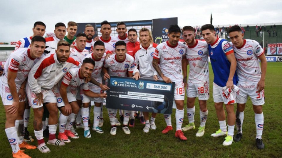 El Bicho sigue adelante en el torneo más federal del fútbol argentino.