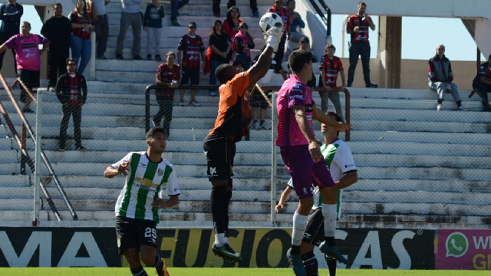 Patronato y Banfield igualaron en el cierre de la Superliga.