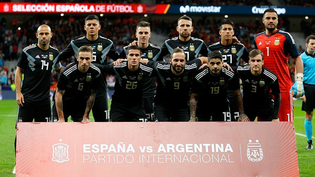 Argentina la camiseta alternativa en debut ante Islandia en el -