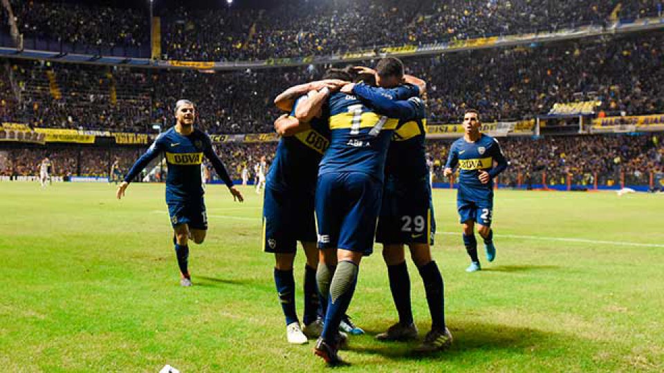 El Xeneize se impuso por 5-0 en la Bombonera.