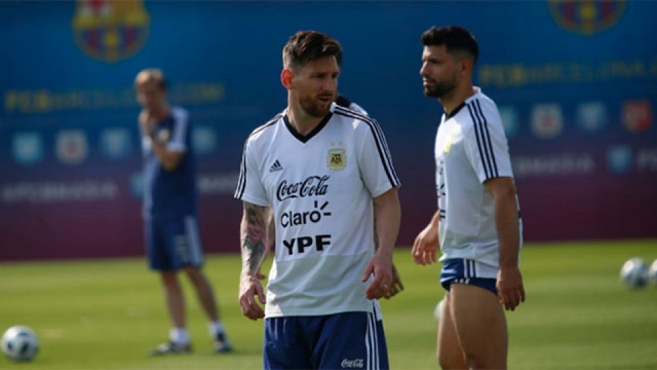 El equipo de Sampaoli practicar&aacute; durante una semana y luego viajar&aacute; a Israel .