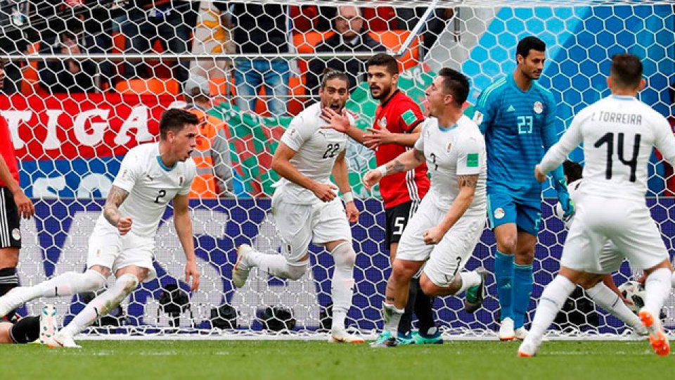 Uruguay le ganó a Egipto en el final del partido.