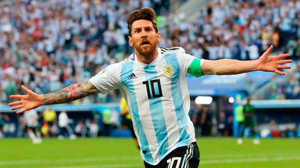 El 10 no juega en Argentina desde la derrota con Francia en el Mundial. El 10 no juega en Argentina desde la derrota con Francia en el Mundial.
