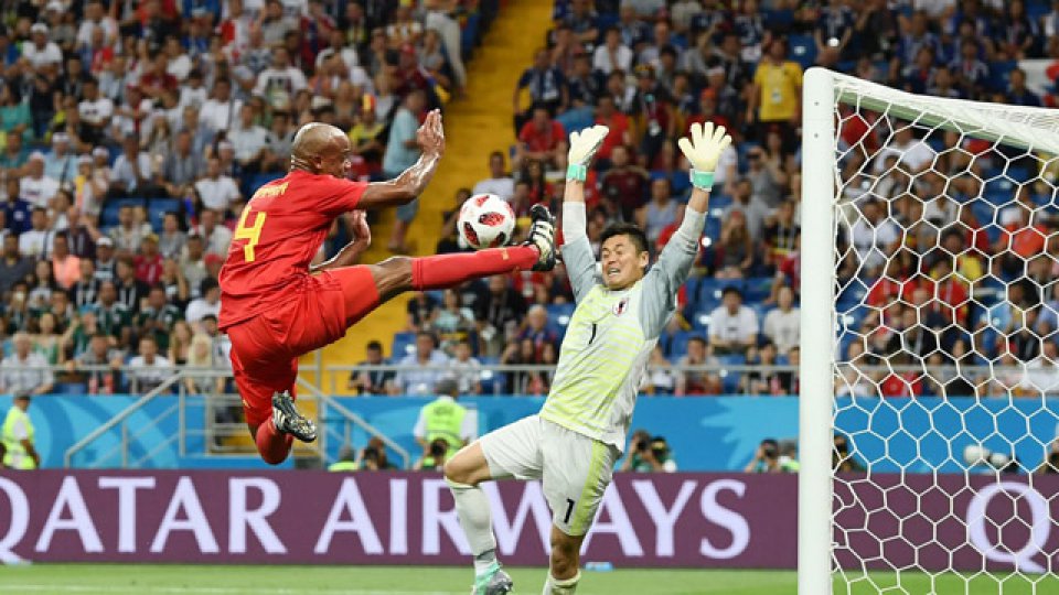 Bélgica pasó de ronda en la última jugada del partido.